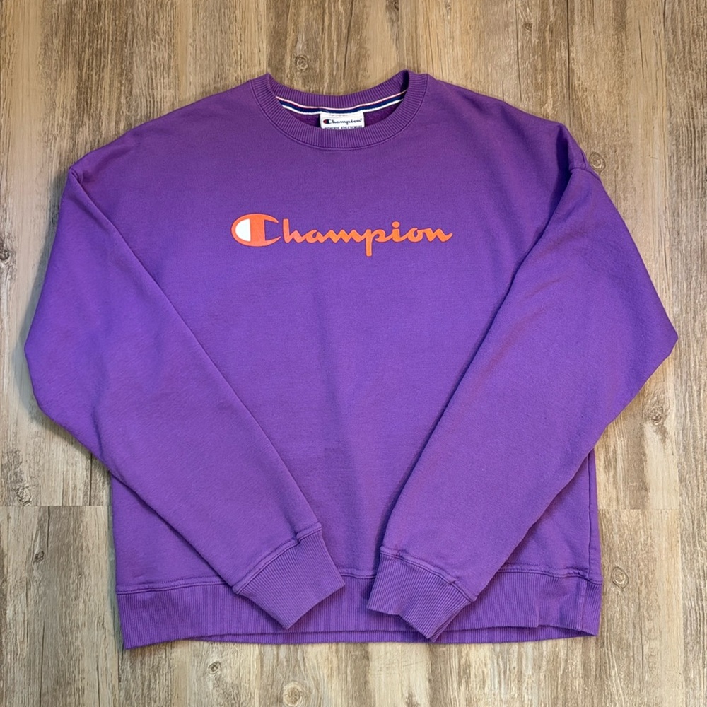 Champion Women's Powerblend Crewneck Sweatshirt script Logo Purple sz MED - GUC